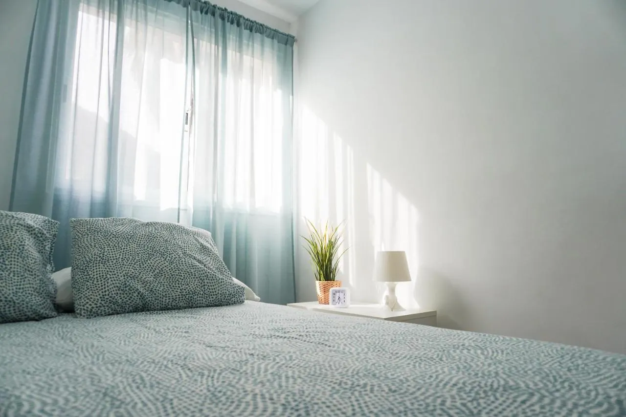 Апартаменты Modern House In Bajamar Бахамар